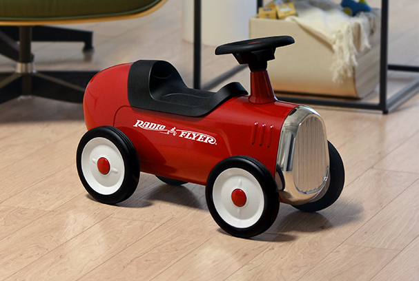 Little Red Roadster - Little Red Ride-On Toy Car | Radio Flyer